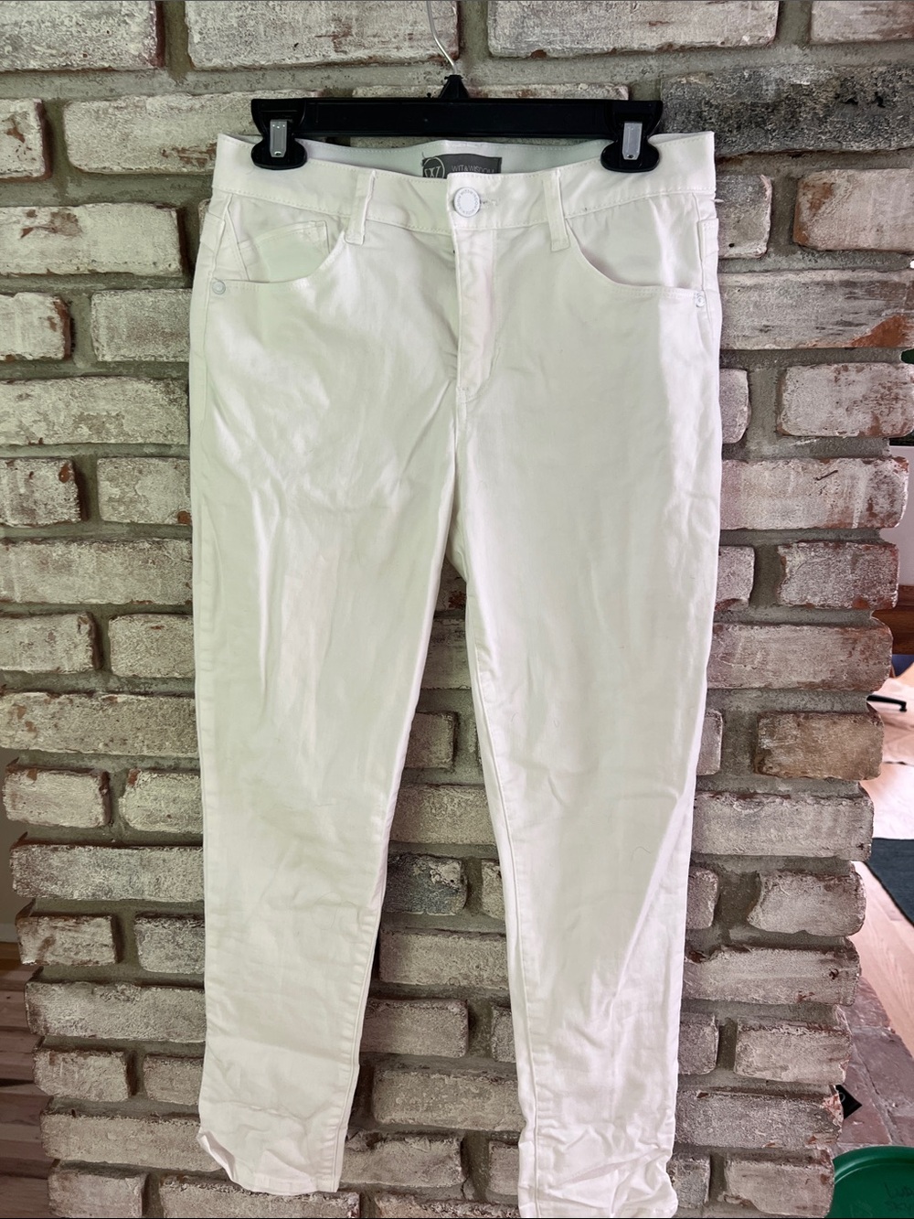 Women’s White Stretch Jeans - Comfortable Everyday Fit